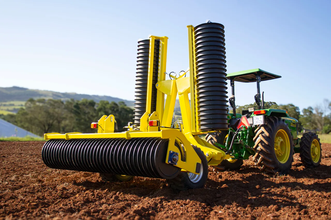 Land roller 7m folding
