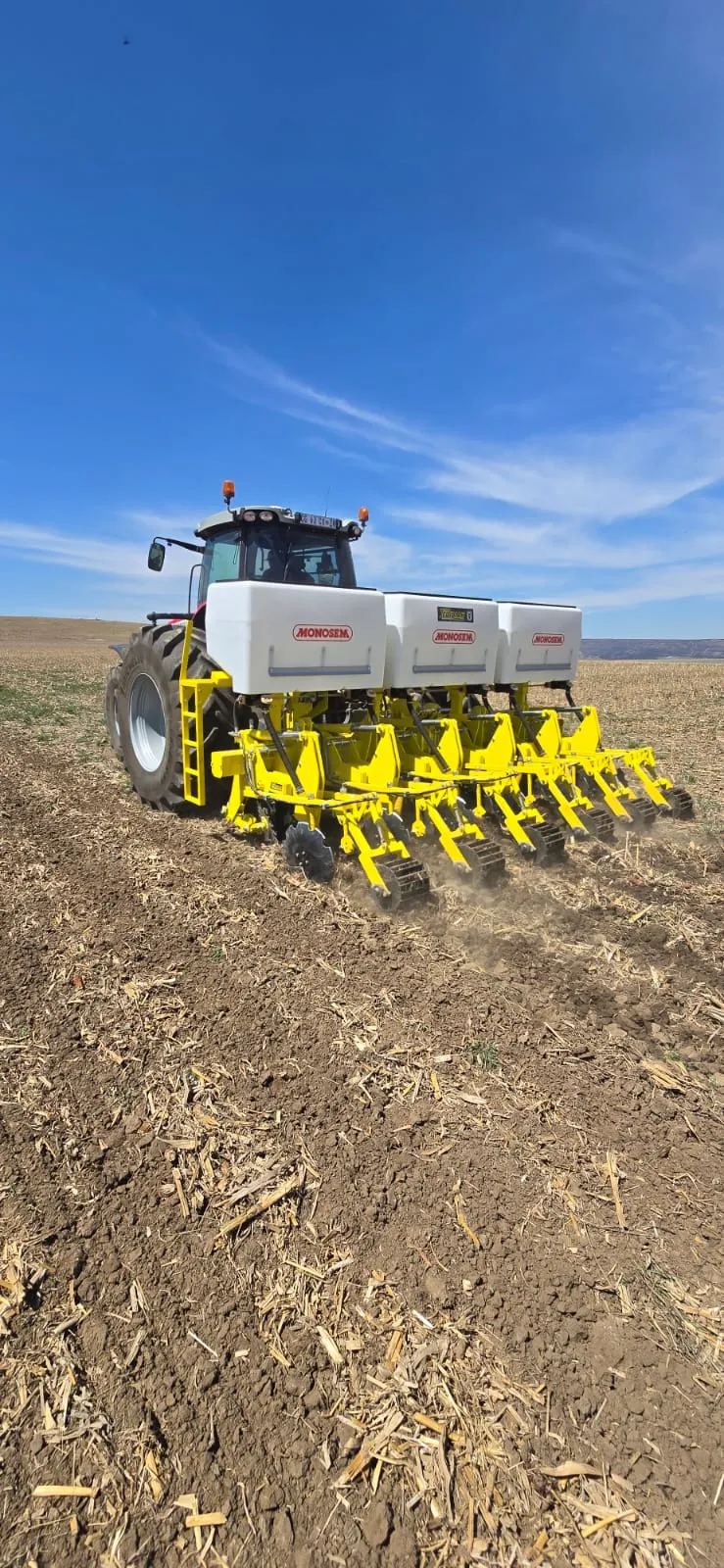 In-line ripper: 3,4,5,6,7,8 or 9 row options
